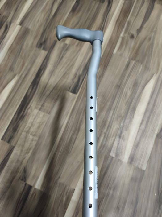 Laska inwalidzka. Solidna, metalowa