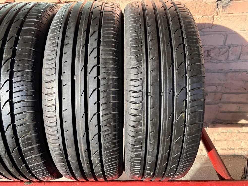 Комплект Літніх шин 215/55R18 Continental
