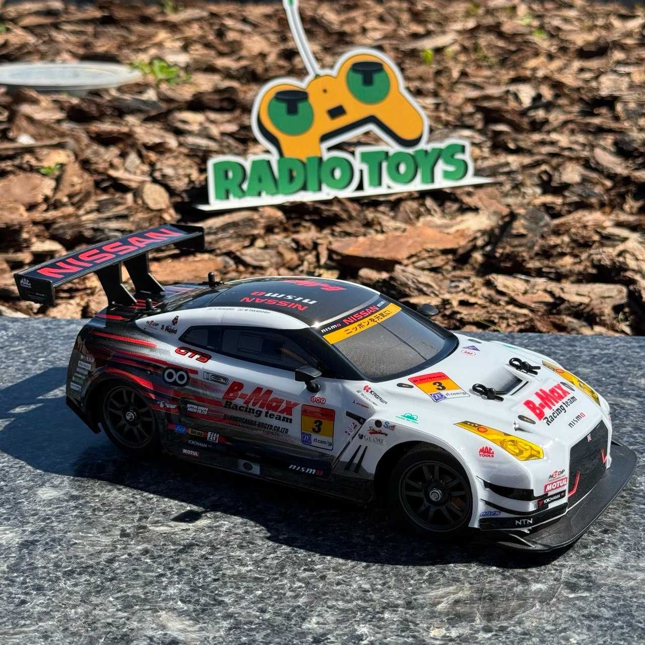 Дрифтовая машинка на радиоуправлении Nissan GT-R 1:16. Дрифт машинка