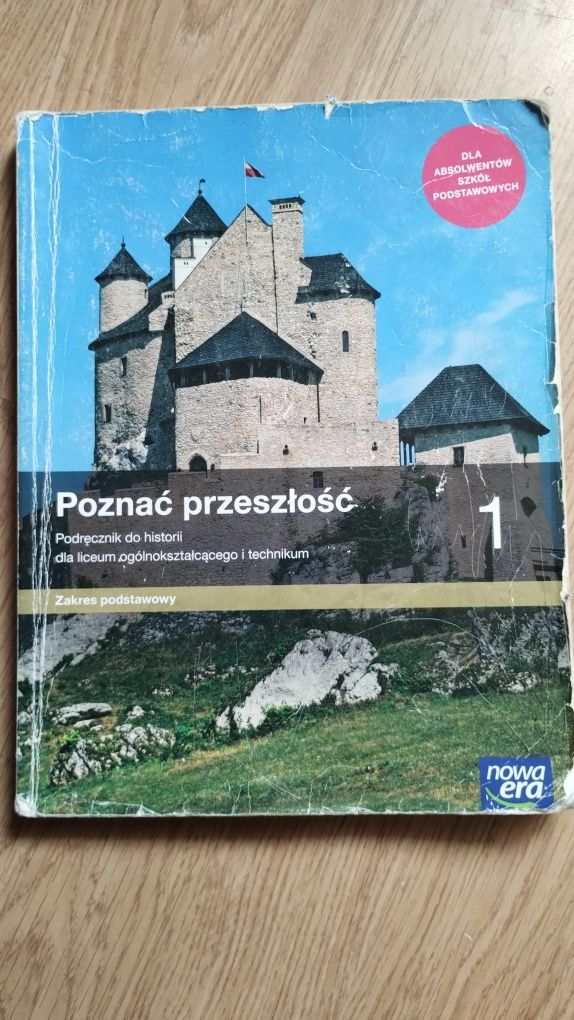 Podręcznik do historii I klasa liceum.