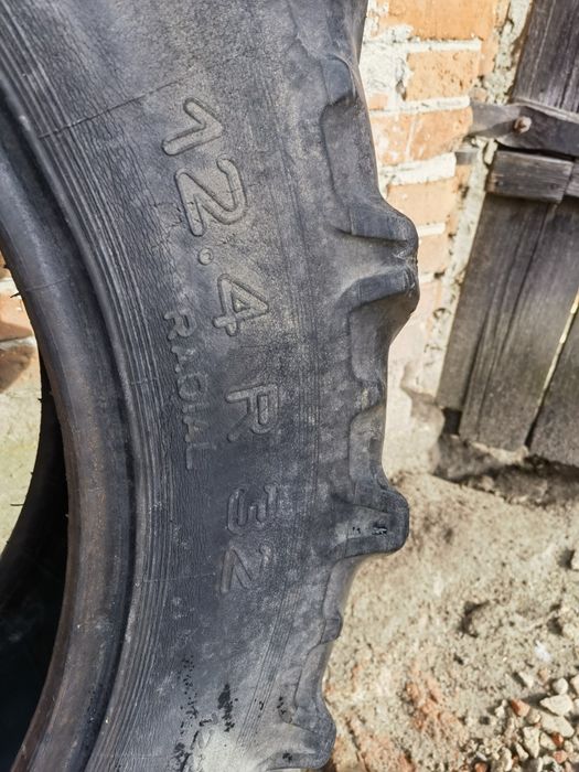Opony rolnicze massey ferguson 255  12.4 r32