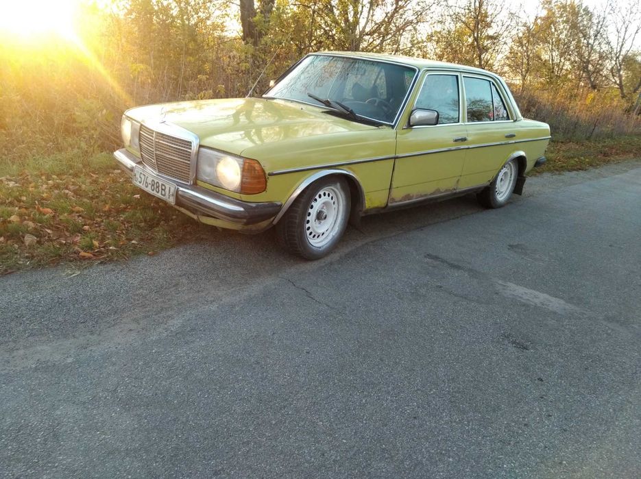 Мерседес 123 2.2 дизель