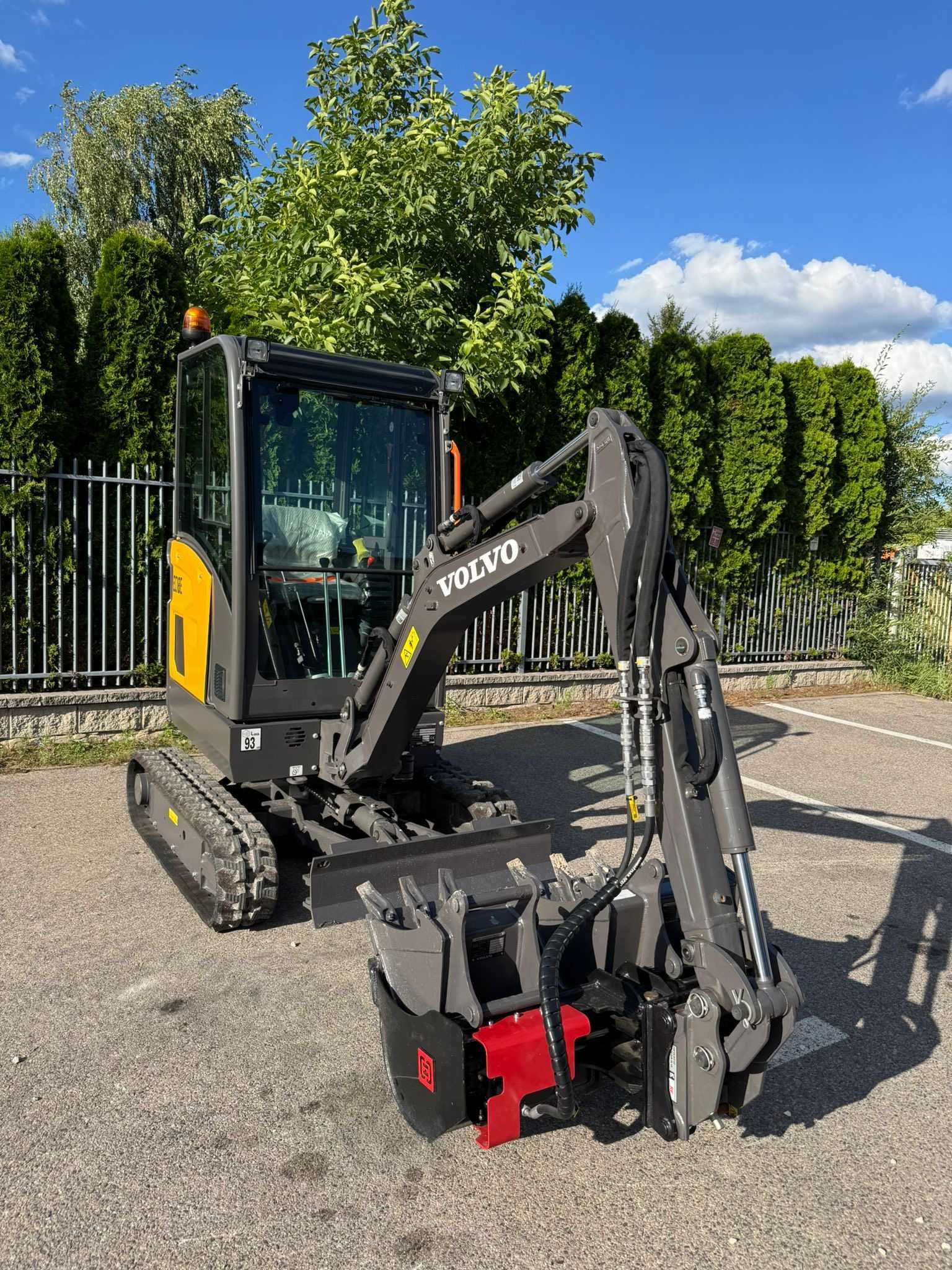 Minikoparka VOLVO EC18E ! 3 Łyżki + Szybkozłącze mechaniczne i inne !