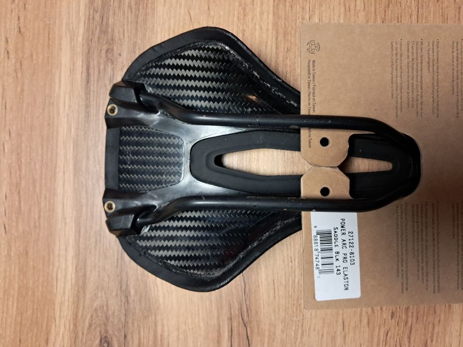 Siodełko karbonowe Specialized Power Arc Pro 143mm.