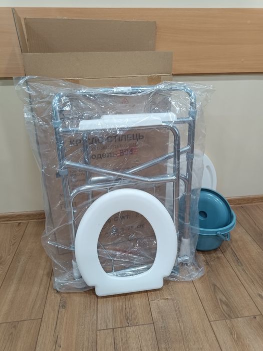 Складаний стілець з судном, туалетний крісло стілець (стул туалетный).