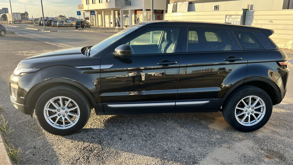 Range rover evoque