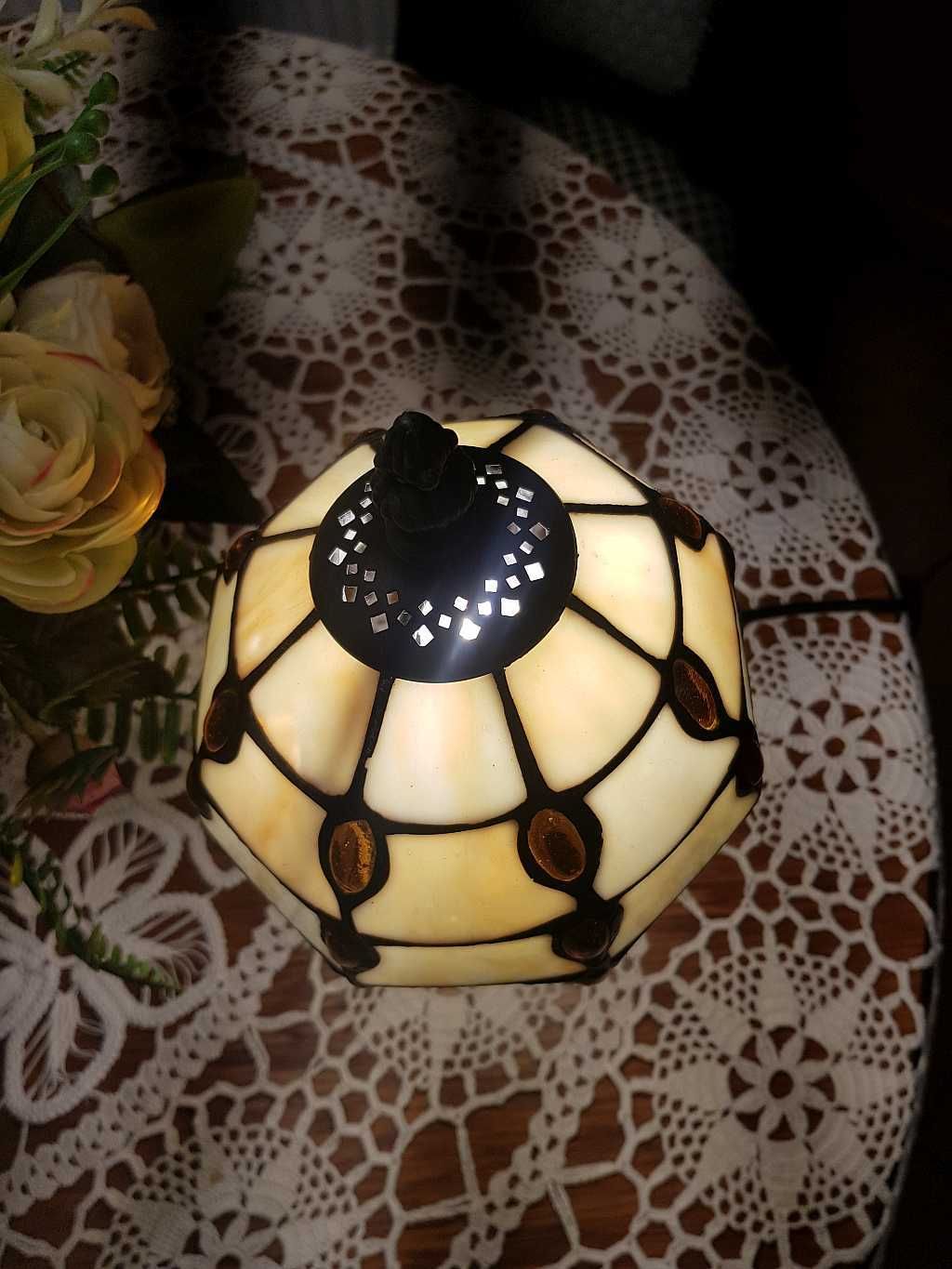 Śliczna lampa, lampka, nocna - witrażowa Tiffany
