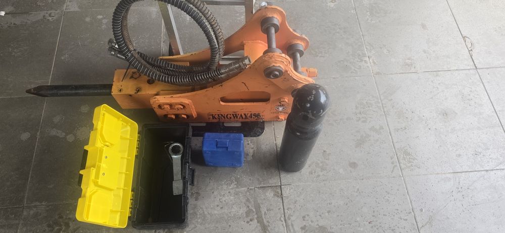 Młot hydrauliczny minikoparka