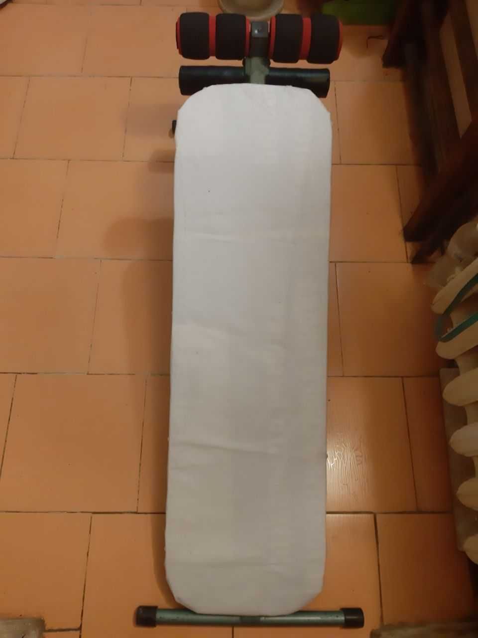 скамья для занятий спортом