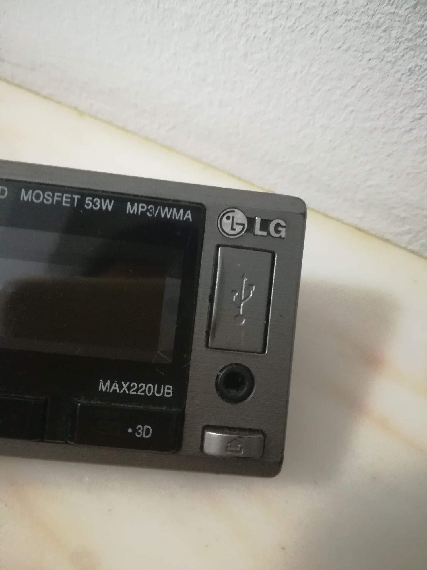 Autoradio LG painel frontal