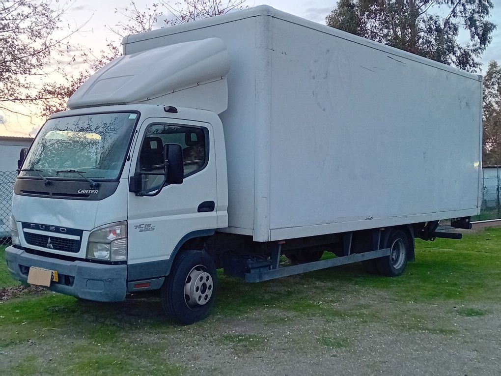 Mitsubishi fuso para venda do ano 2011