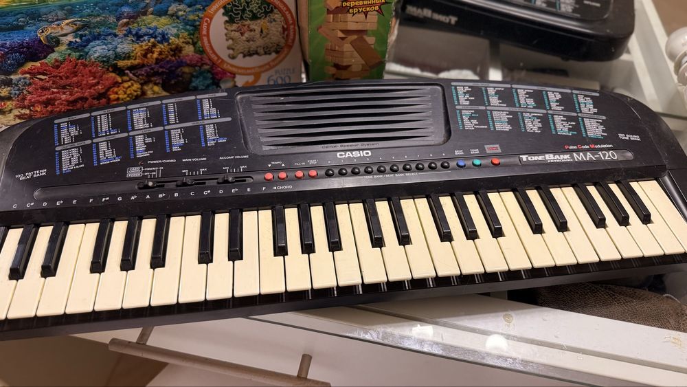 Продам игры для ребенка