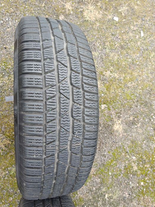 Sprzedam komplet kół na oponach zimowych R 16 205/60