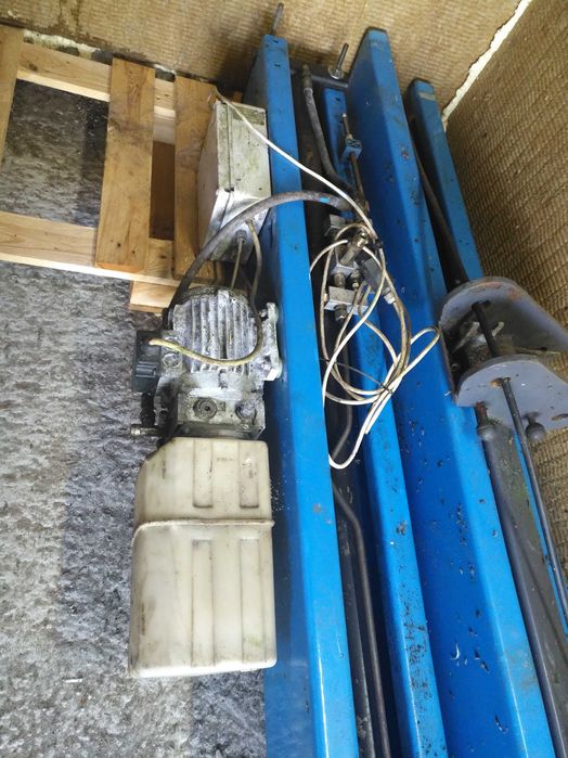 Podnośnik dwukolumnowy NORTEC PRO 3,5Tony