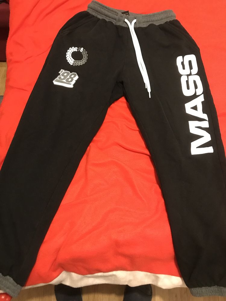 Spodnie dresowe mass dnm