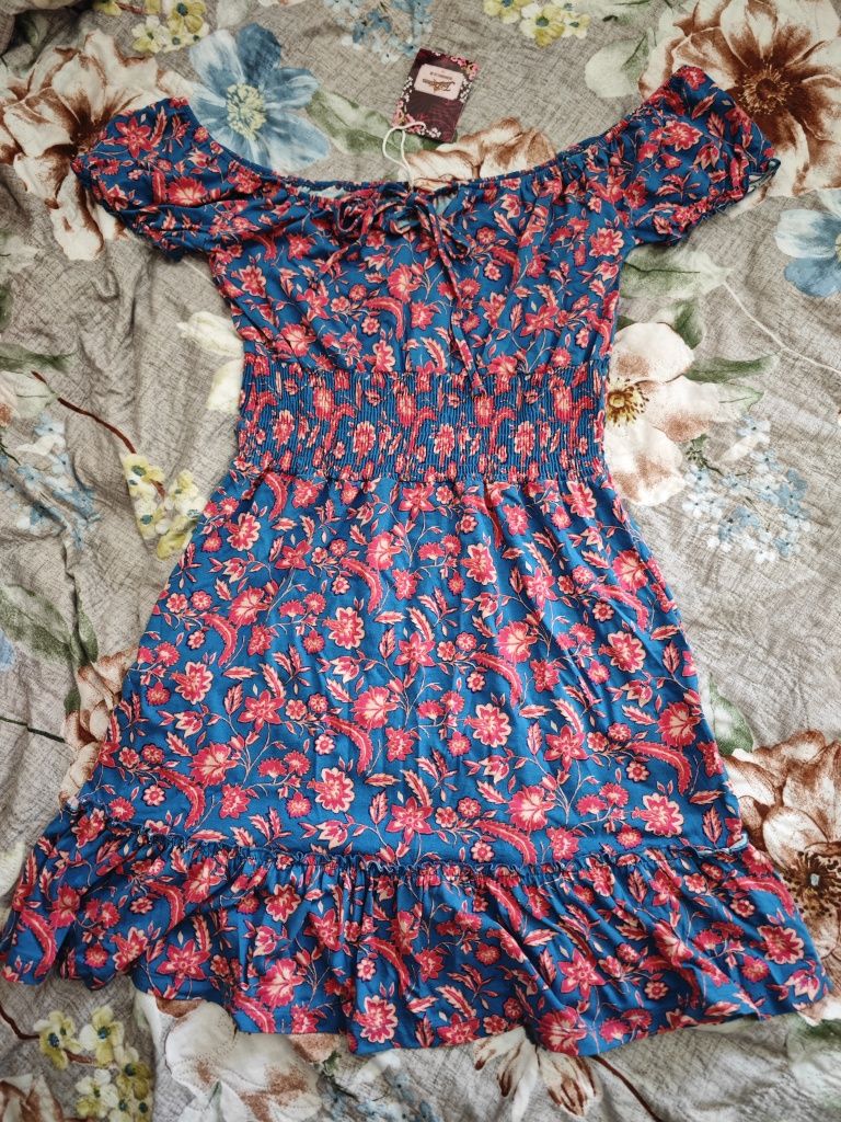 Сукня літня нова