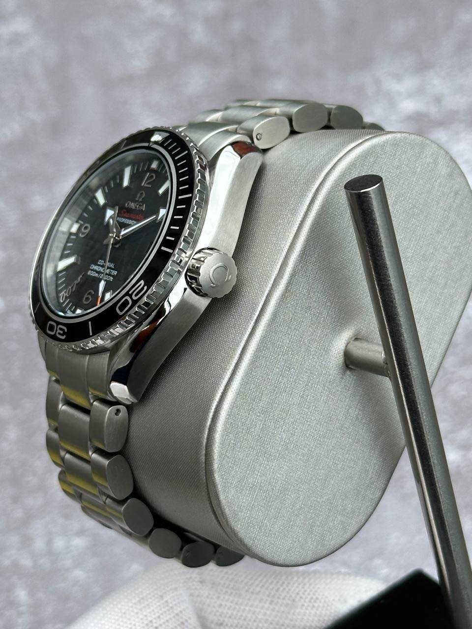 Швейцарские часы Omega Seamaster Professional 007 Black