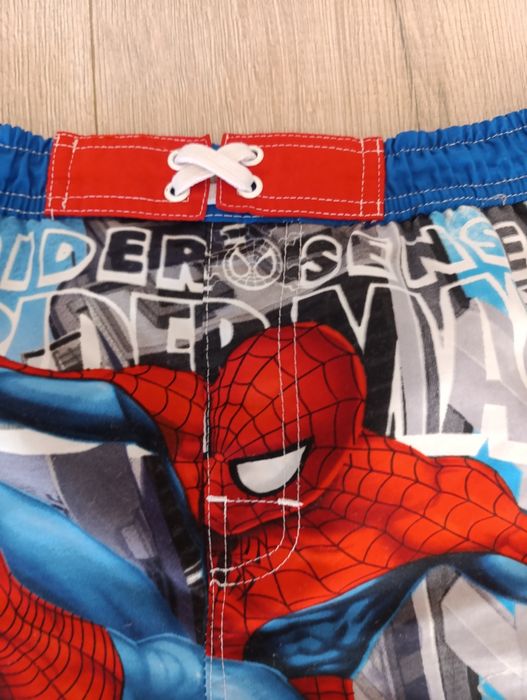 Kąpielówki ze Spiderman
