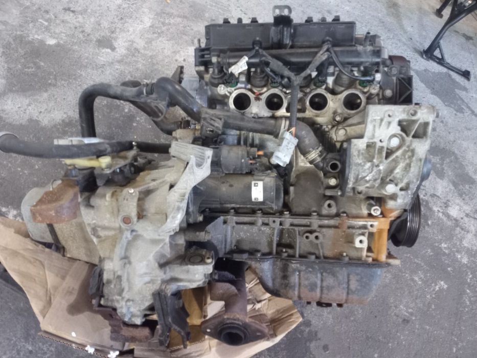 Glowica silnika , skrzynia biegów Citroen C3, C2, Peugeot 206  1,1
