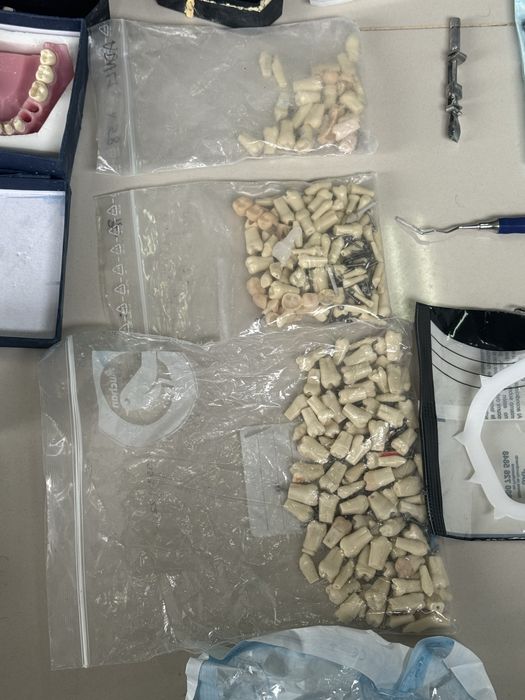 Instrumentos e Materiais de Medicina Dentária