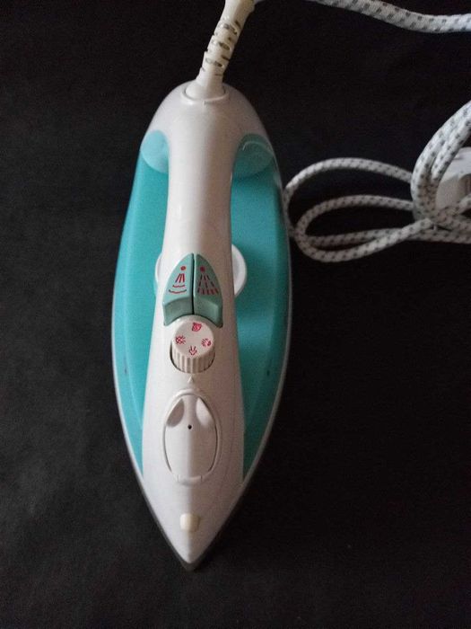 Нова праска TEFAL з антипригарним покриття