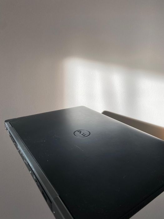 Laptop Dell Latitude E7270 8GB RAM Intel i5 6 gen