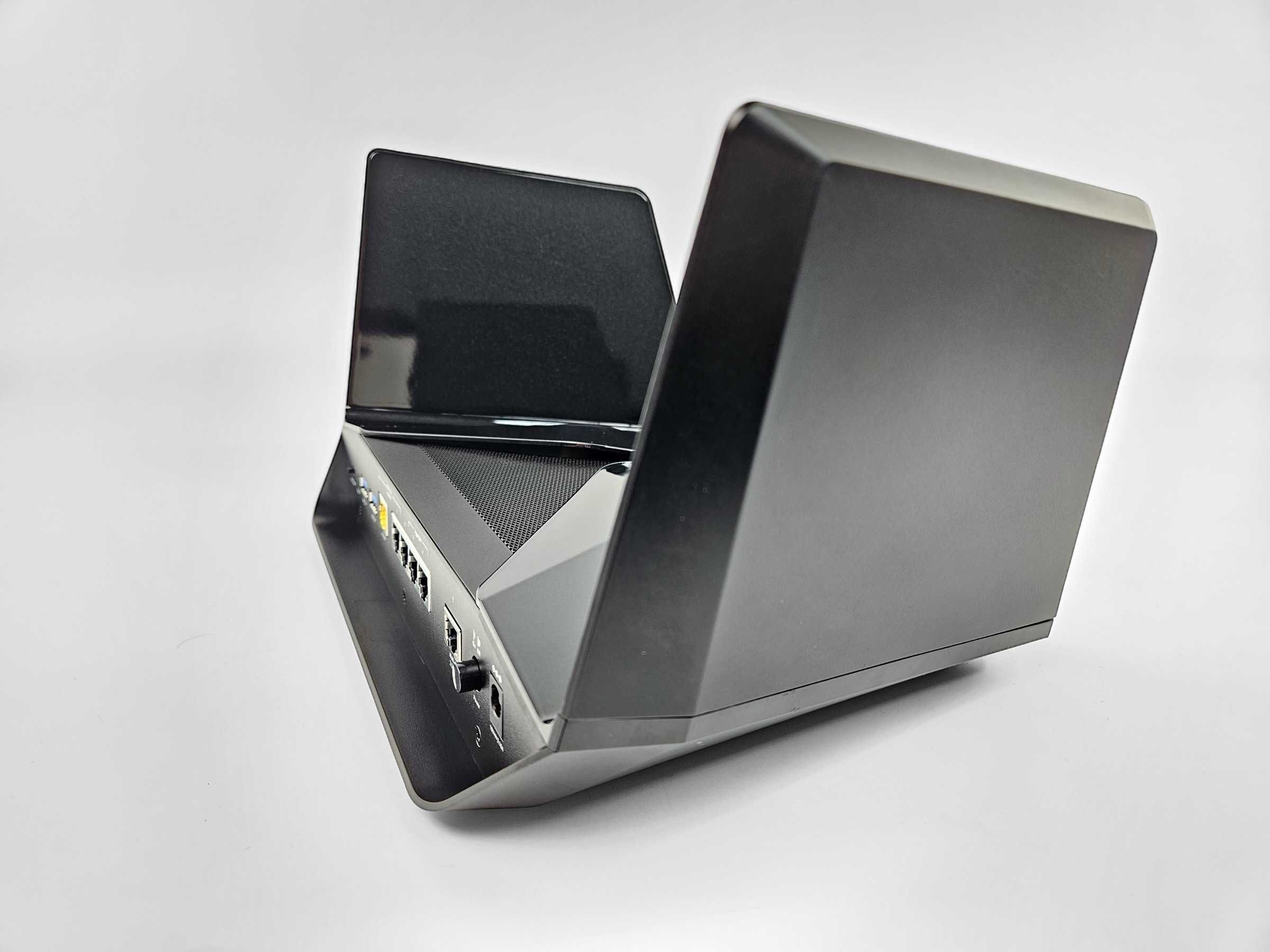 Ігровий роутер NETGEAR Nighthawk AX12 RAX200