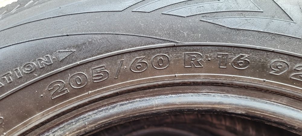 NOKIAN 205/65 R16 зима