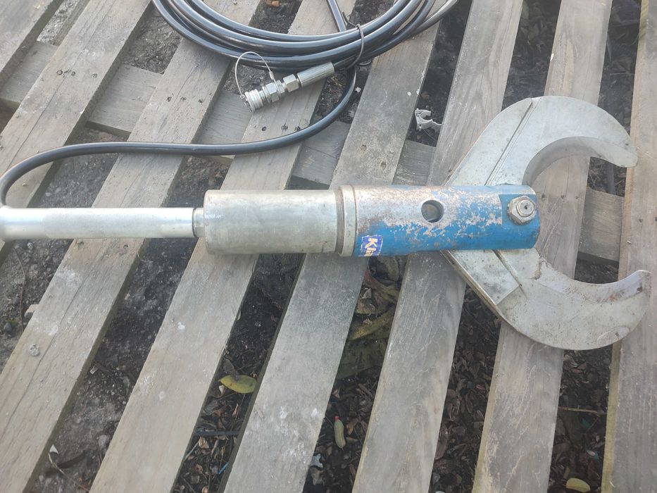 Klauke,Duże nożyce hydrauliczne