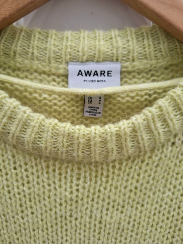AWARE Vero Moda r. S sweterek