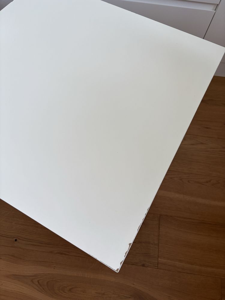 Krzesełko Sundvik i stolik Ikea Lack