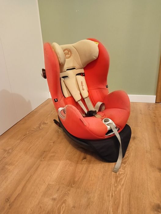 Cybex sirona 0-18. Obrotowy.