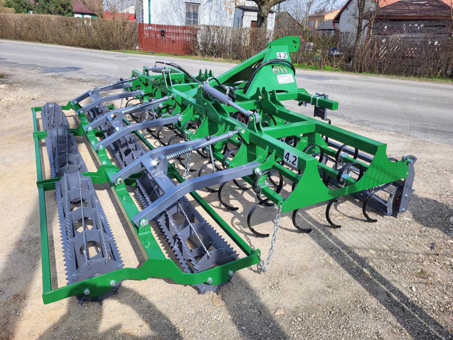 agregat uprawowy/ bierny/ przedsiewny/ nietoperz/uprawowo-przedsiewny