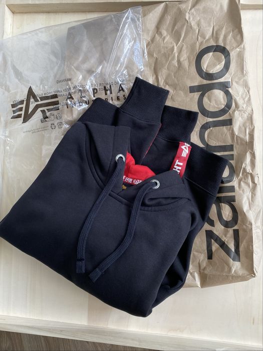 Nowa bluza z kapturem Alpha Industries, czarna, XS