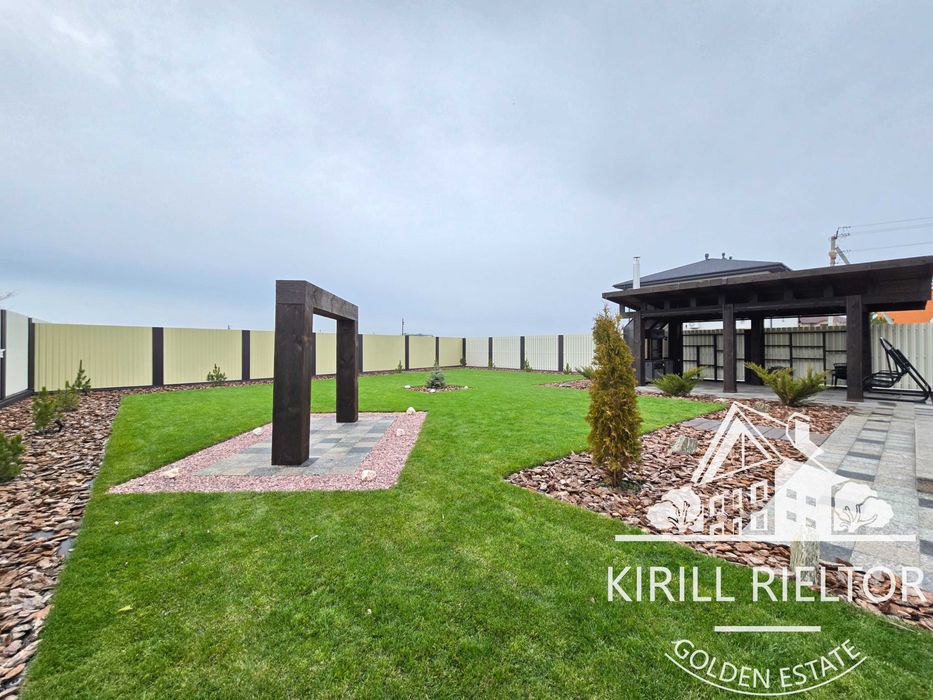 Продам дом с ремонтом и искусственным водопадом на участке S = 11 сот.