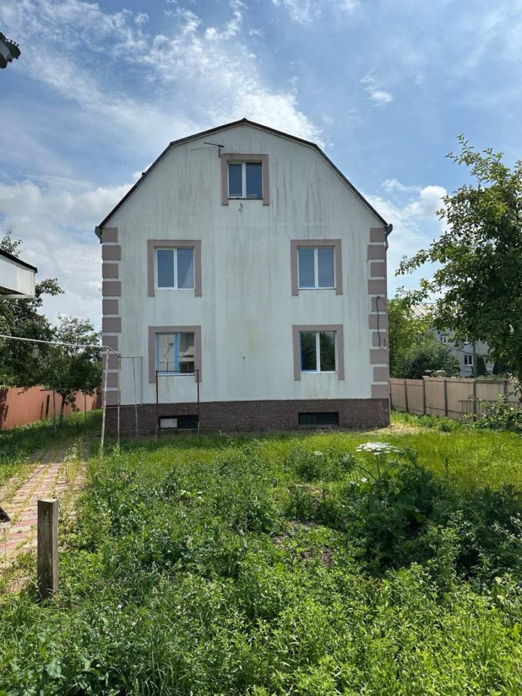 Окремий  Будинок м.Рівне