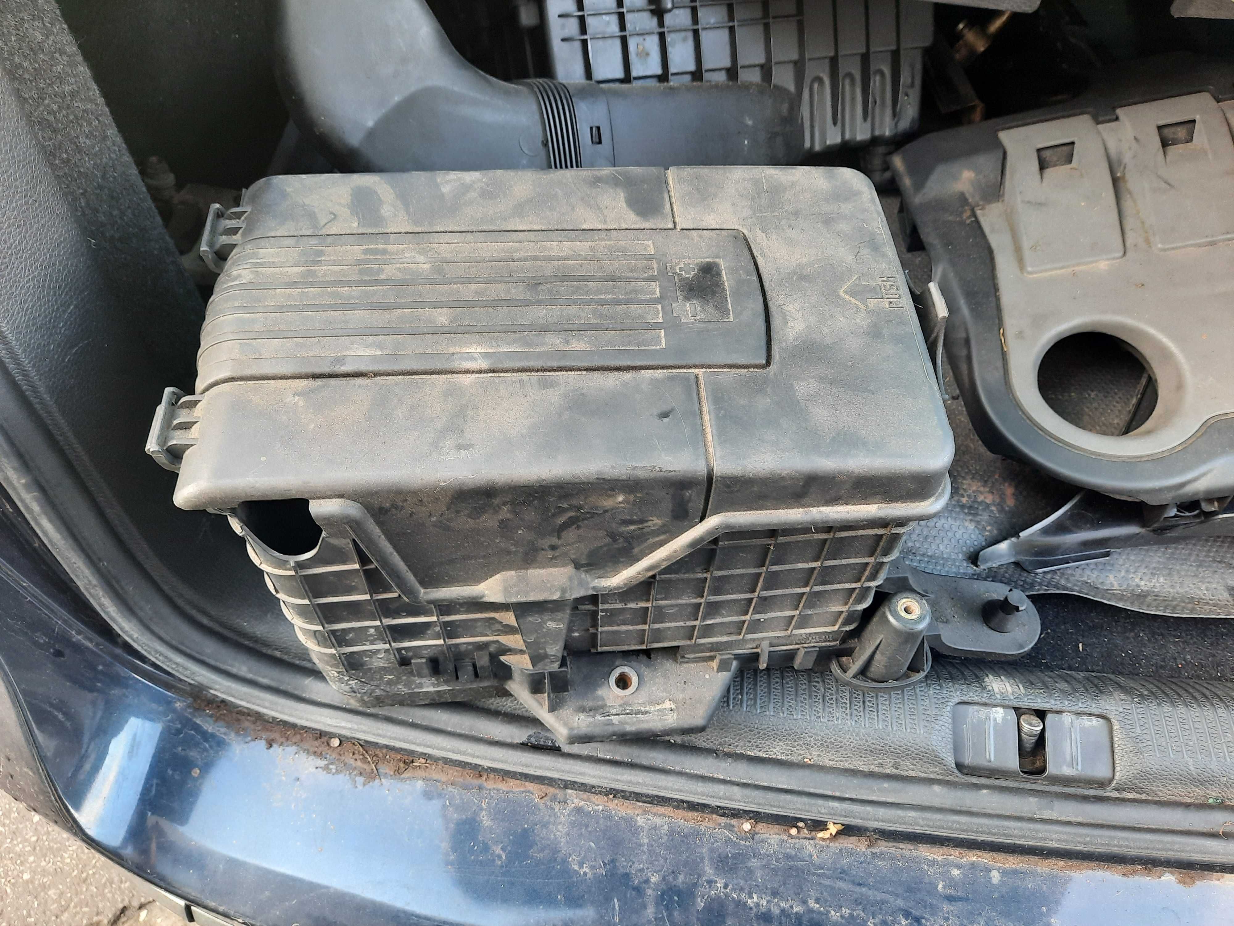 podstawa obudowa akumulatora 1K0.9153.33 Passat B7 Caddy A3