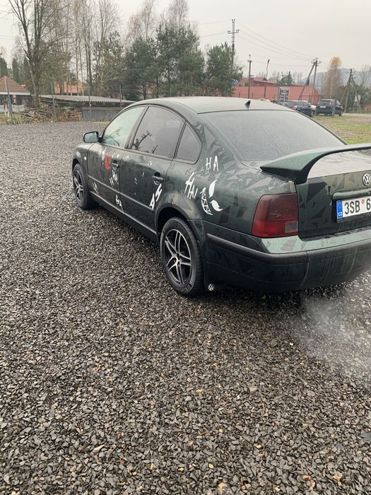 Нерозмитнений пасат 2.0 бензин