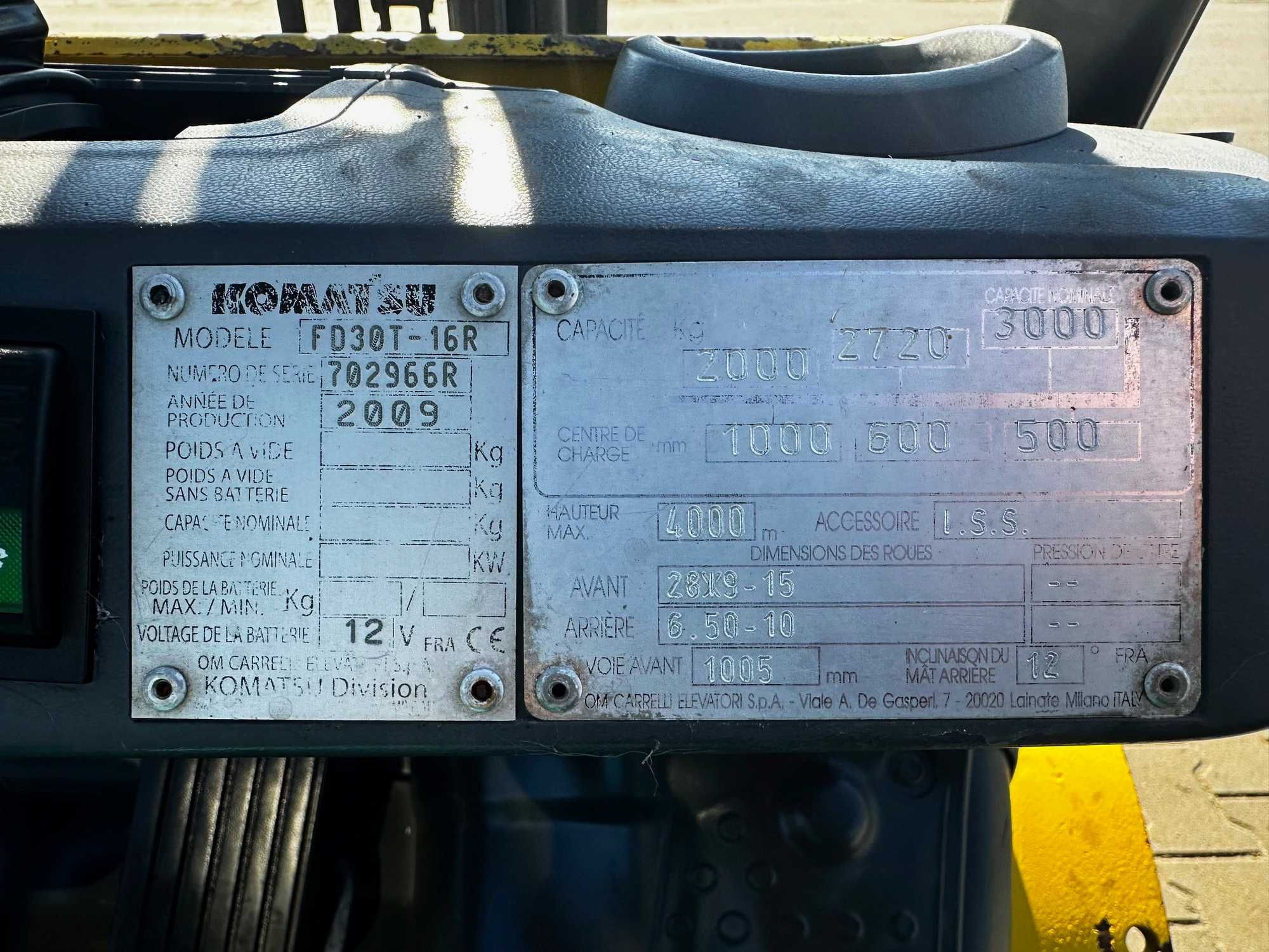 wózek widłowy KOMATUS FD30 diesel Yanmar 3000kg przesuw 4-sekcja 2009'