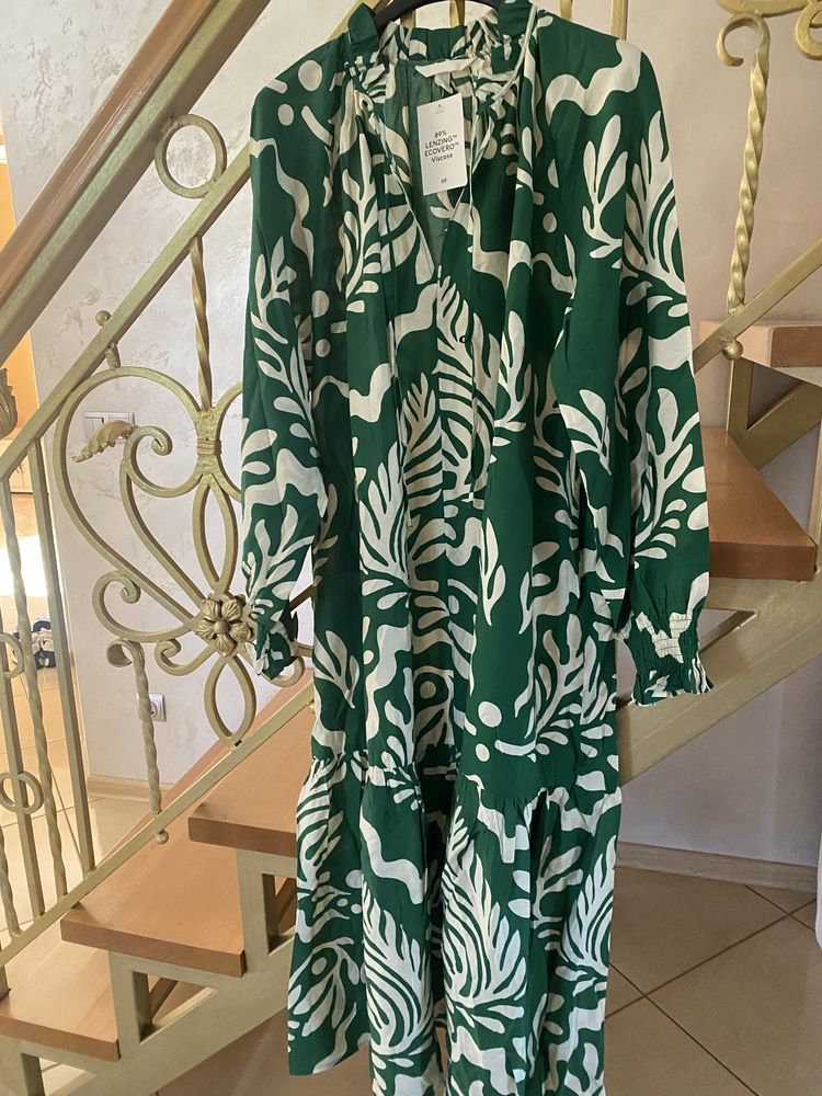 Жіноча сукня М, H&M