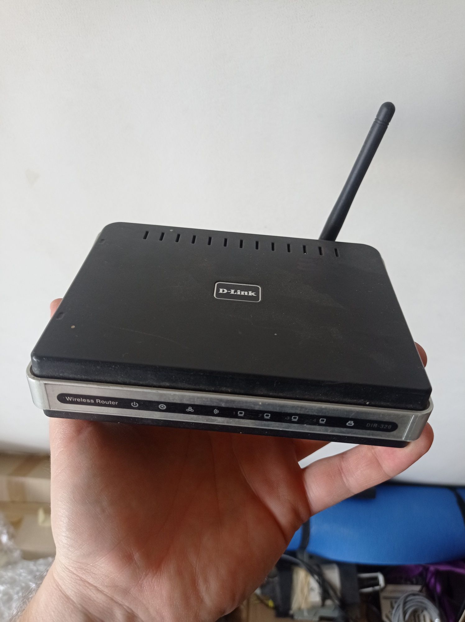 Роутер Wi-Fi D-Link DIR-320
