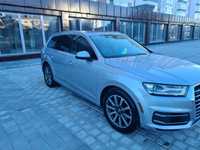 Продам audi q7 2016р  172тис. Бензин 3л