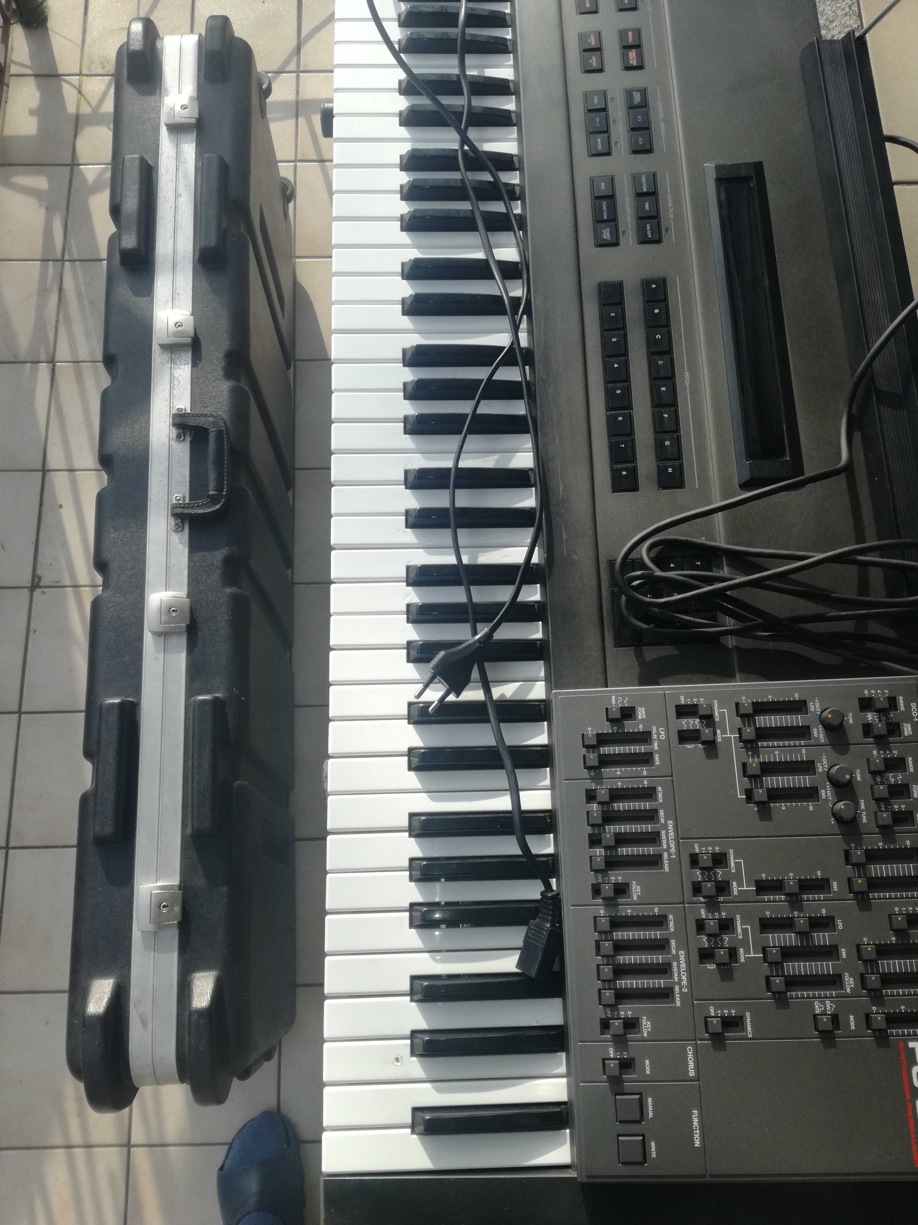 Roland JX10 Super + Nowy programator PG 800 + Cartridge +instrukcie