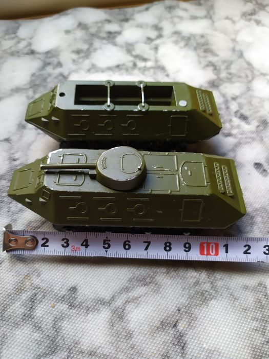 Металевий БТР , 2 шт.