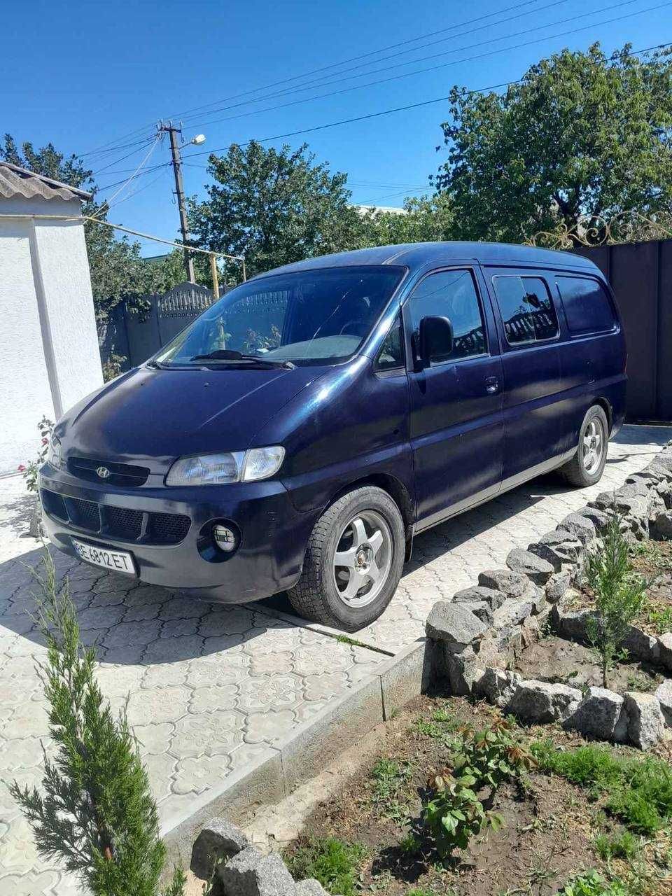 Hyundai H-200 груз-пасс