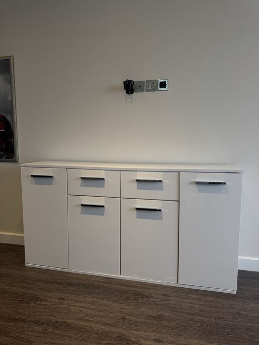 тумба під телевізор