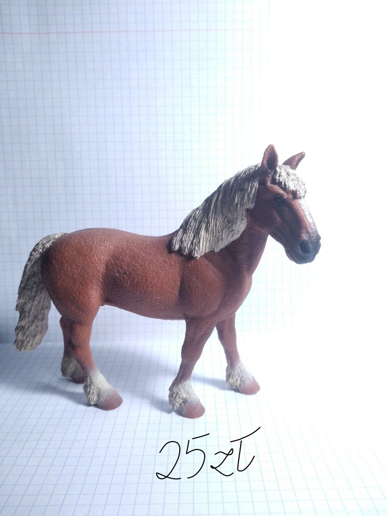 Figurka schleich konie