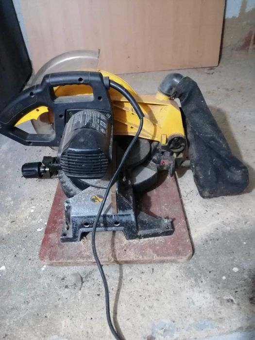 serra elétrica profissional black-decker