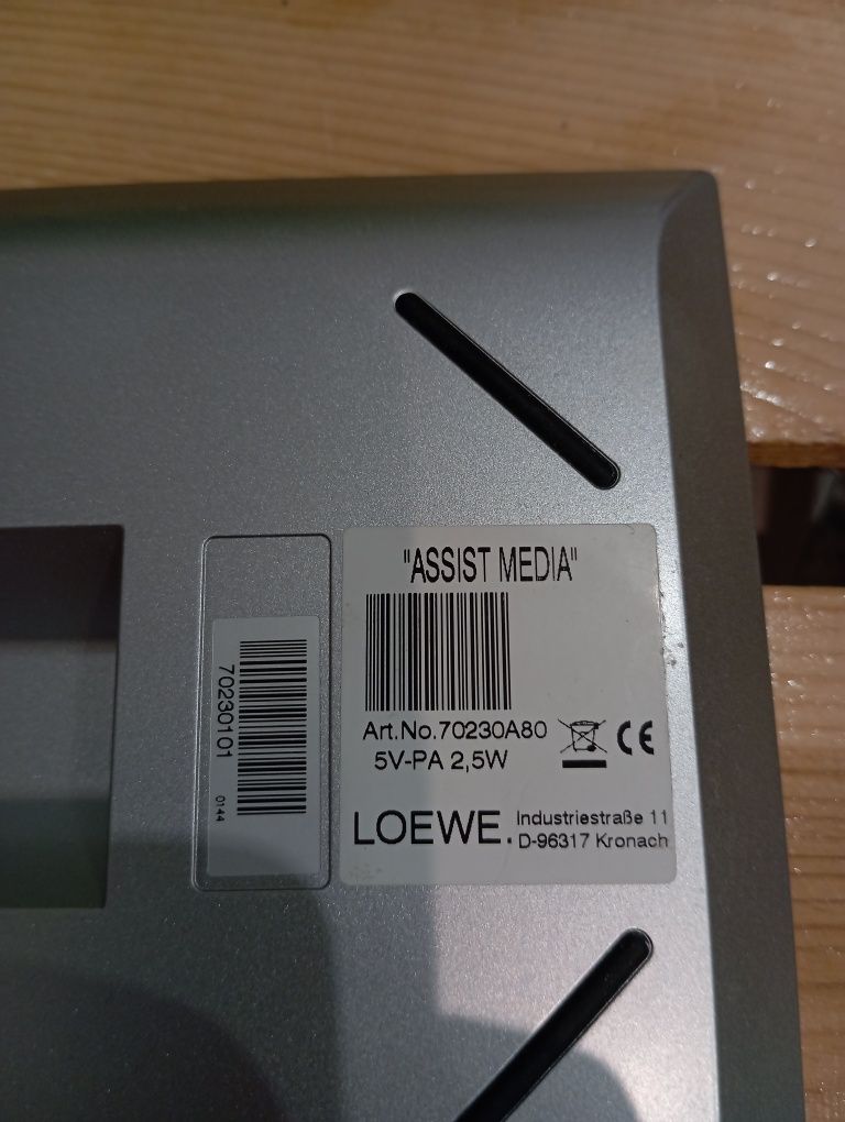 Pilot uniwersalny Loewe Assist Media