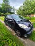Peugeot 107 uszkodzone uchwyty tylnej beki